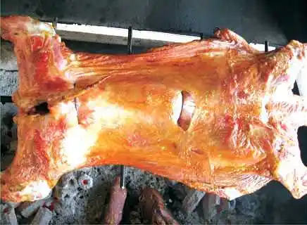 新疆小吃烤全羊