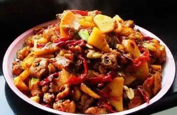 新疆风味大盘鸡