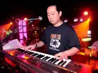 五角星酒吧演艺人生