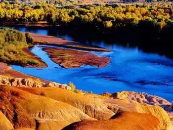 阳光下的色彩魔术五彩城的一天,图一