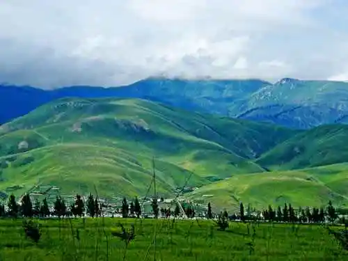 如痴如醉那拉提大草原