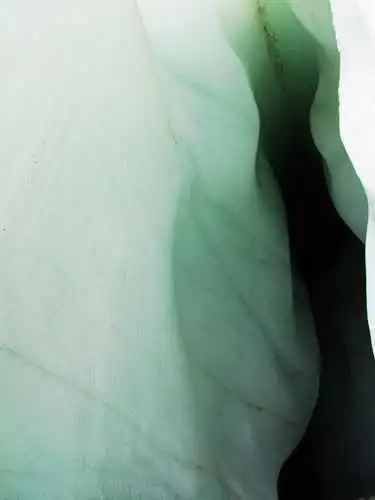 新疆：穿越夏特古道体会美丽与冷酷