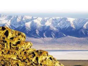 千奇百怪之哈密怪石山,图一