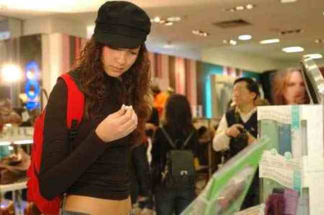 “购物天堂”上海