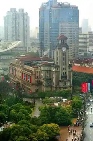 三条线路体验南京路上的经典与欢腾