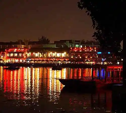 最爱黄昏后夜北京玩出“潮流文艺范儿”