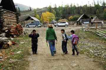 白哈巴西边的太阳落山岗,图五