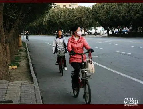 新疆·匆匆眺望梨城库尔勒