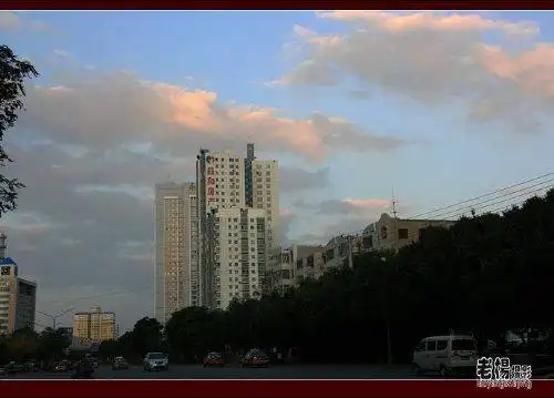 新疆·匆匆眺望梨城库尔勒