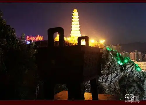 乌鲁木齐城的镇山之鼎