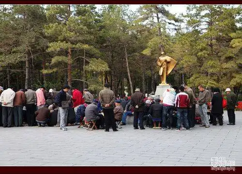 乌鲁木齐城的镇山之鼎