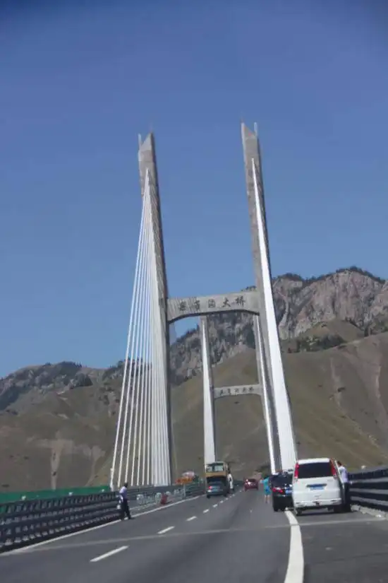 快乐自驾游五(伊宁-果子沟大桥-赛里木湖)