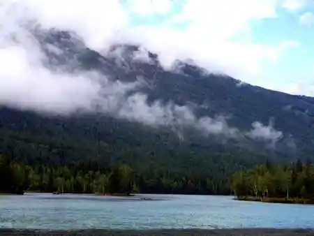 喀纳斯湖——梦中的香格里拉