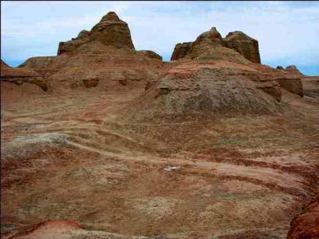 新疆的魔鬼城,图一