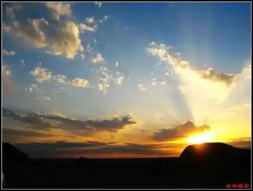 夜宿牧帐闻听狼嚎五彩城（下）