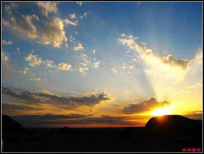 夜宿牧帐闻听狼嚎五彩城(下),图一
