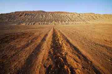 我们站在火焰山前,图八