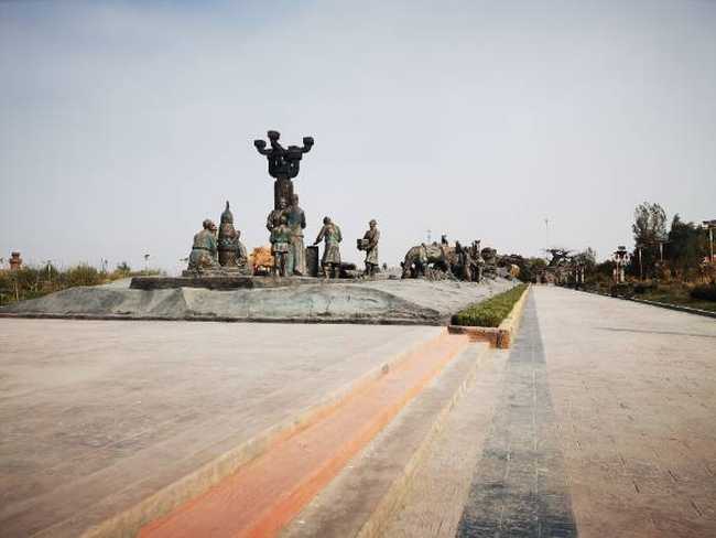 岳普湖县达瓦昆沙漠景区