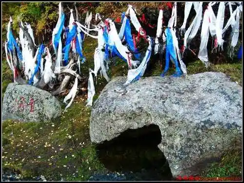 目迷五色醉看仙境——月亮湾与卧龙湾