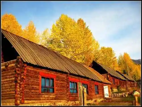 夜宿中哈边境小村——白哈巴