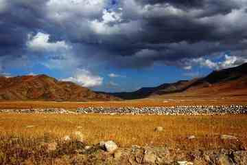 把我们逼上冰达坂,图十一