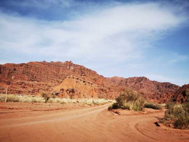 天山托木尔大峡谷