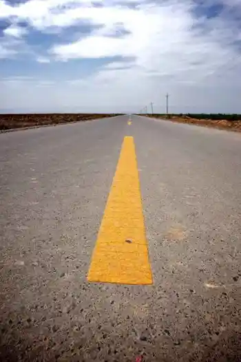 消失的中國(guó)最低地－艾丁湖,圖二