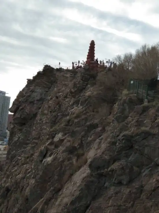 闲暇午游乌鲁木齐市红山公园