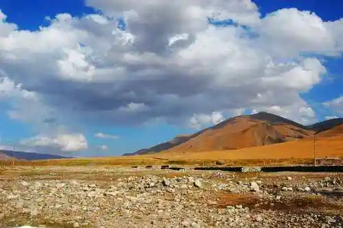 把我们逼上冰达坂