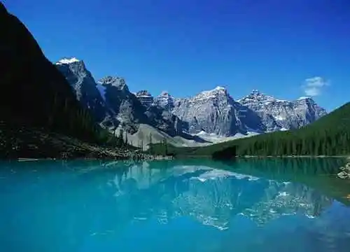 天山天池神秘之旅