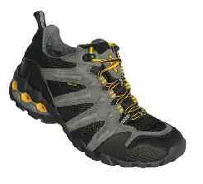 飞越五代GORE-TEX徒步鞋