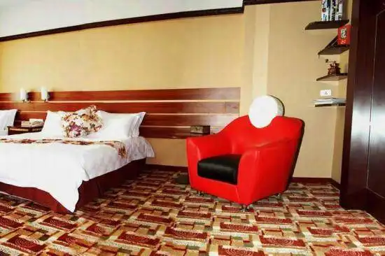 勃莱梅商务连锁客栈