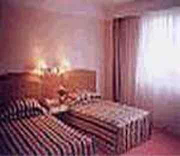 长春中日友好会馆,图一