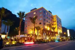 知本統茂溫泉旅館酒店