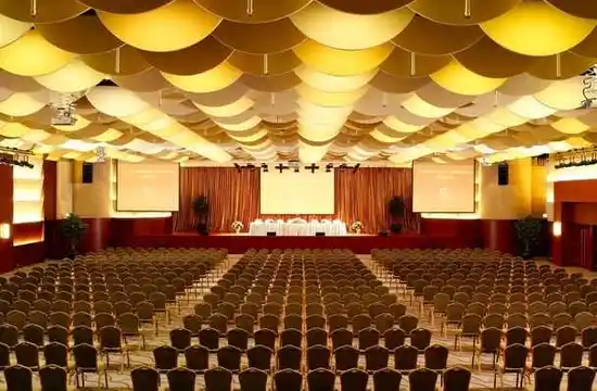 龙堡国际宾馆