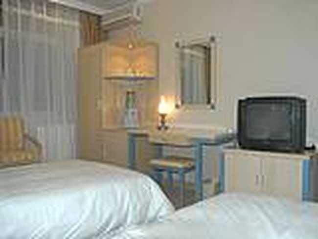 北京百花速8酒店