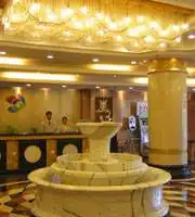 金色夏日商务酒店