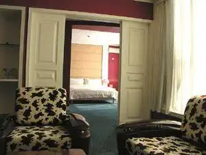 阿左旗龙信酒店