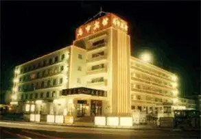 阿左旗龙信酒店