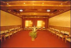 沃隆加商务酒店