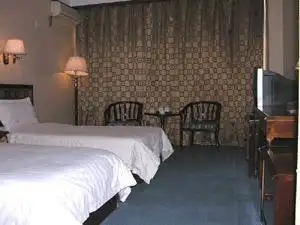 阿左旗龙信酒店