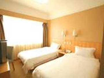 青岛速八酒店(原奥游国际商务酒店)