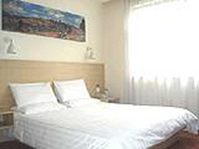 汉庭快捷酒店（青岛延安三路店）