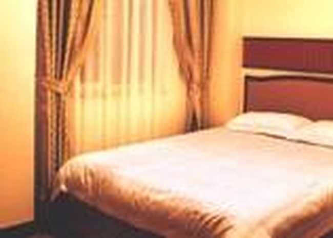 青岛山宁商务酒店