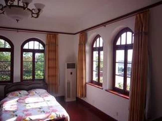 青岛海滩古堡酒店