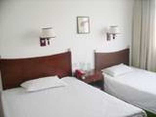 胶南东方九九红大酒店