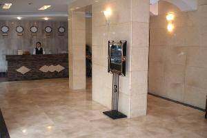 龙建假日酒店