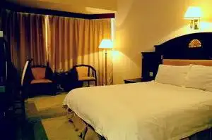 雄镇大酒店,图三