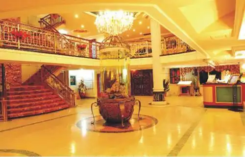 伯爵号豪华游轮