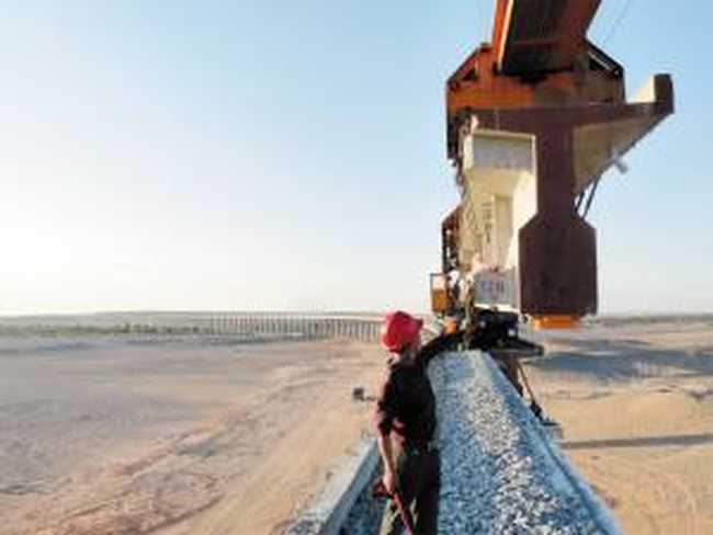 哈罗铁路通 Hello罗布泊